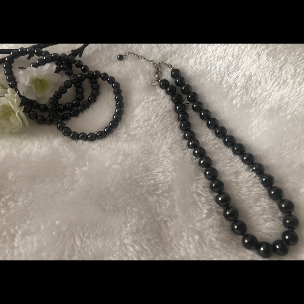 VINTAGE COOKIE-LEE BLACK BALL- FAUX PEARL